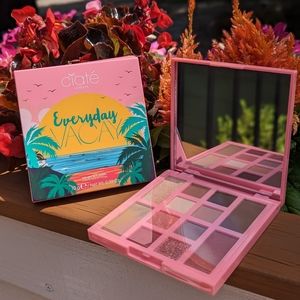 Ciate London Everyday Vacay Eye and Face Palette 10g (0.35 oz)